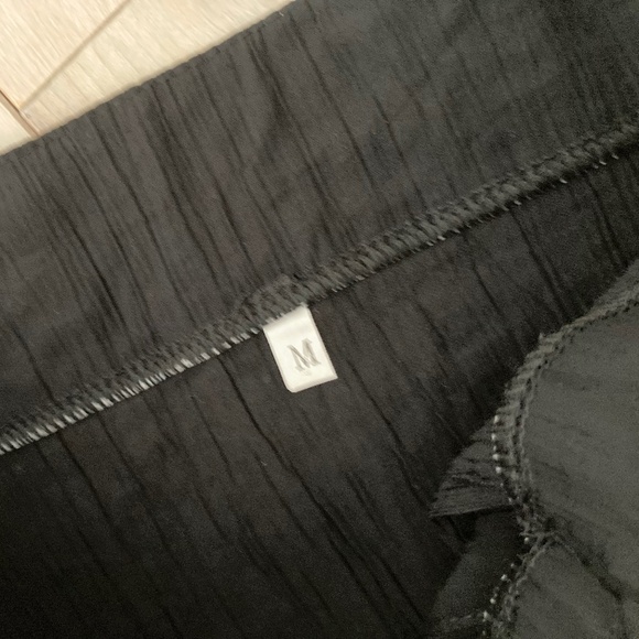 Long Crinkle Skirt with Buttons - Black - M - Picture 5 of 8